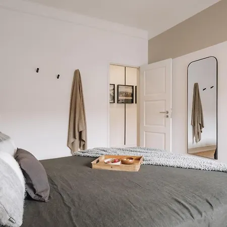 Appartement Meran - 3 Bedrooms And Terrace In Alvalade *