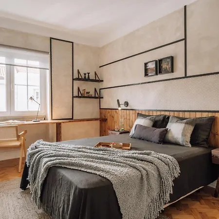 Meran - 3 Bedrooms And Terrace In Alvalade Appartement Lissabon